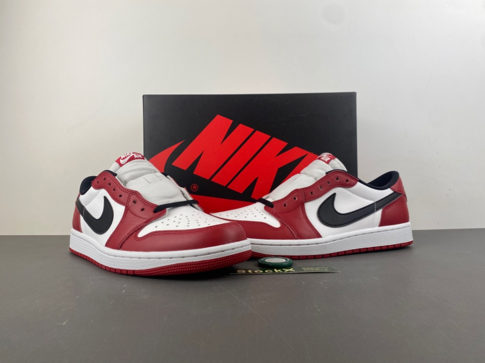 Air Jordan 1 Retro Low OG
