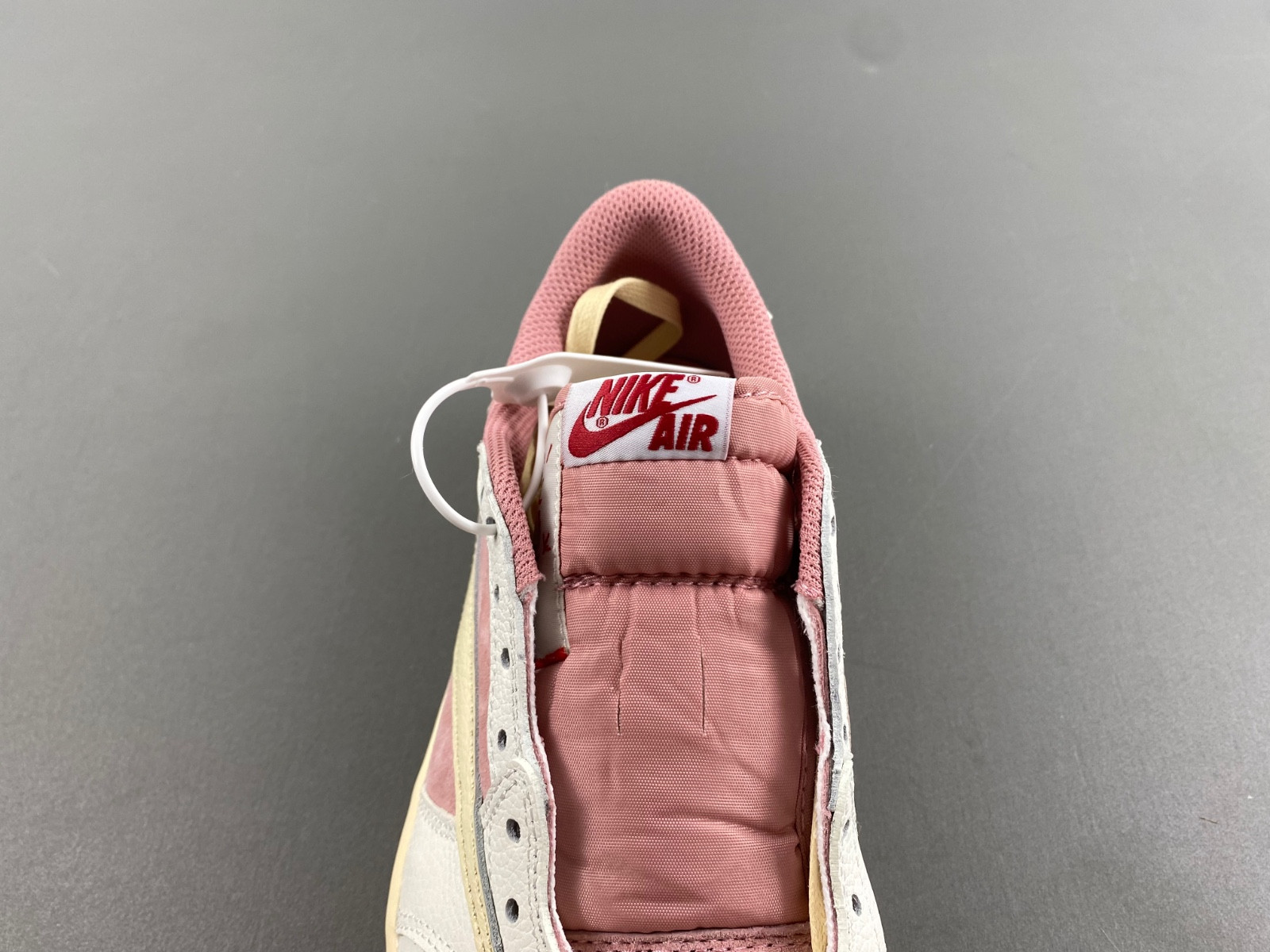 Travis Scott x Air Jordan 1 Low OG DM7866-600