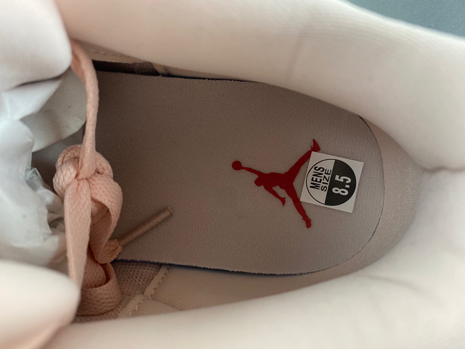 Air Jordan 3 WMNS "Valentine