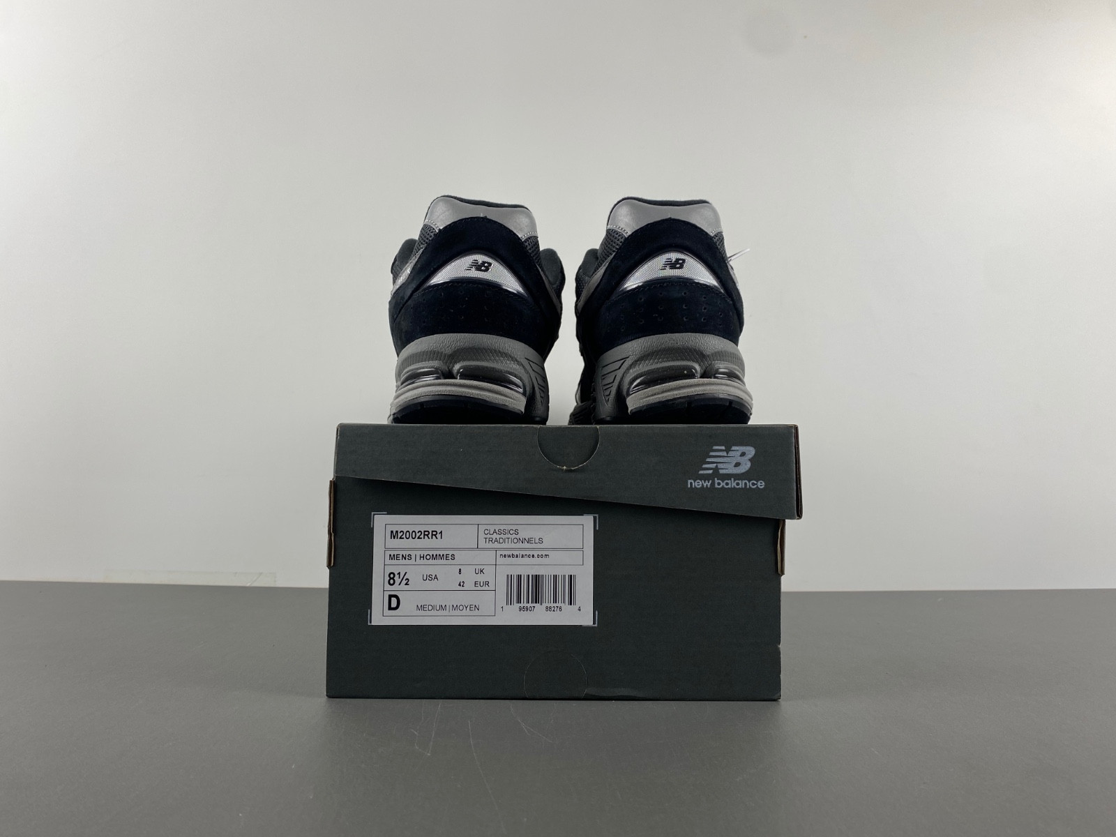 new Ba1an*e 2002r black dark grey white