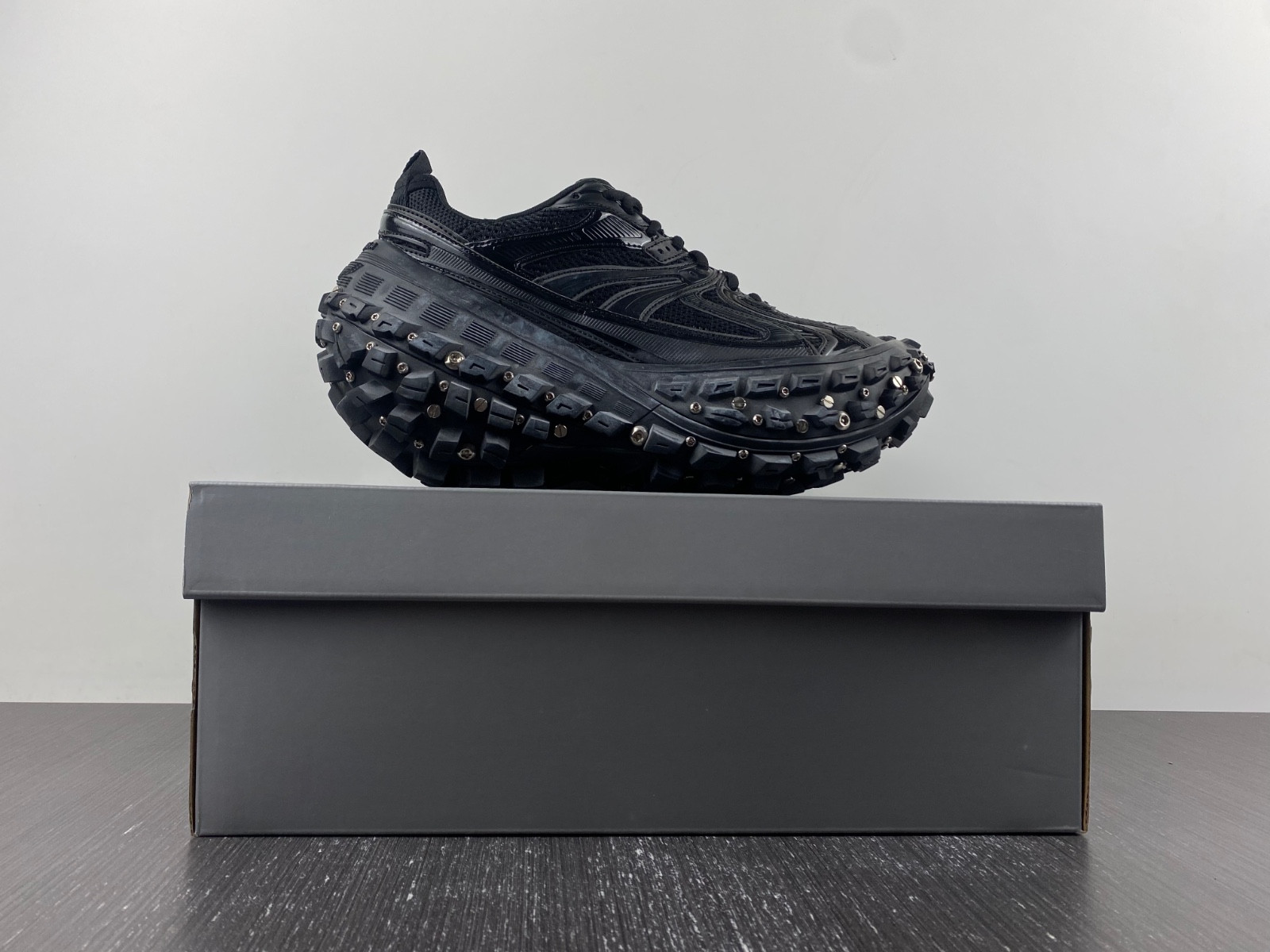 Ba1en*iaga defender sneaker