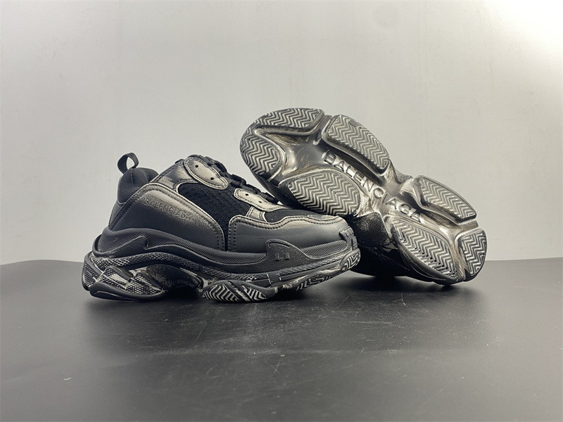 Ba1en*iaga triple s black sneaker
