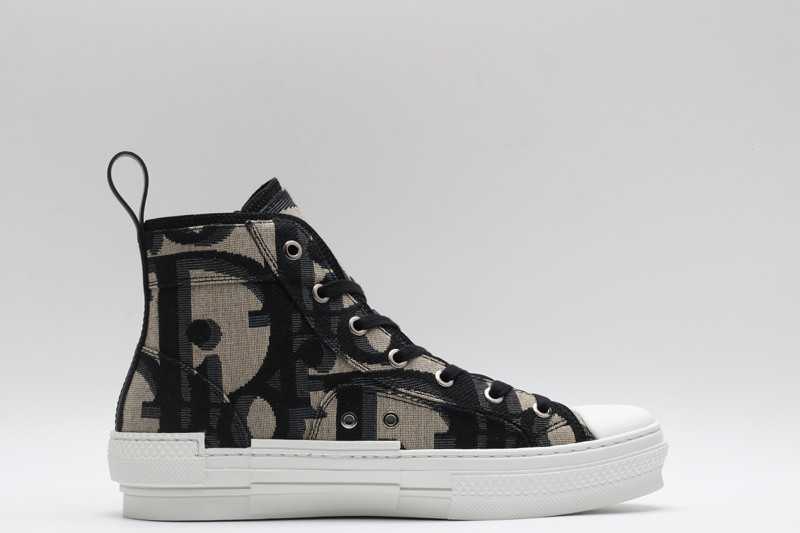 D10r b23 sneaker