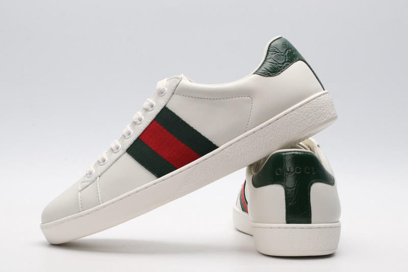 Gvc*1 ace embroidered low-top sneaker white with stripe