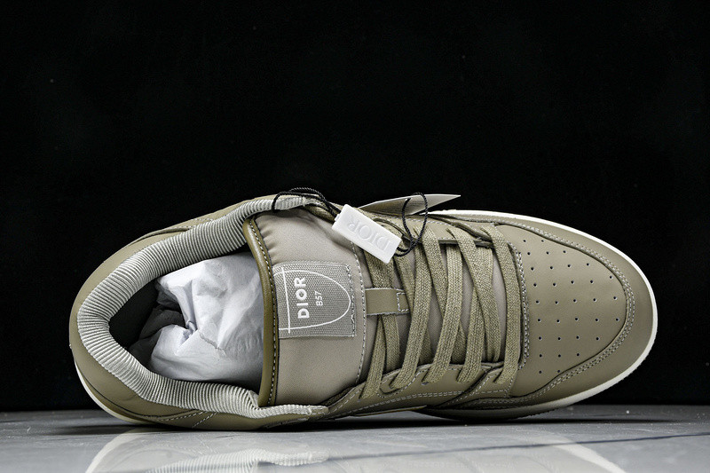 D10r b57 sneaker