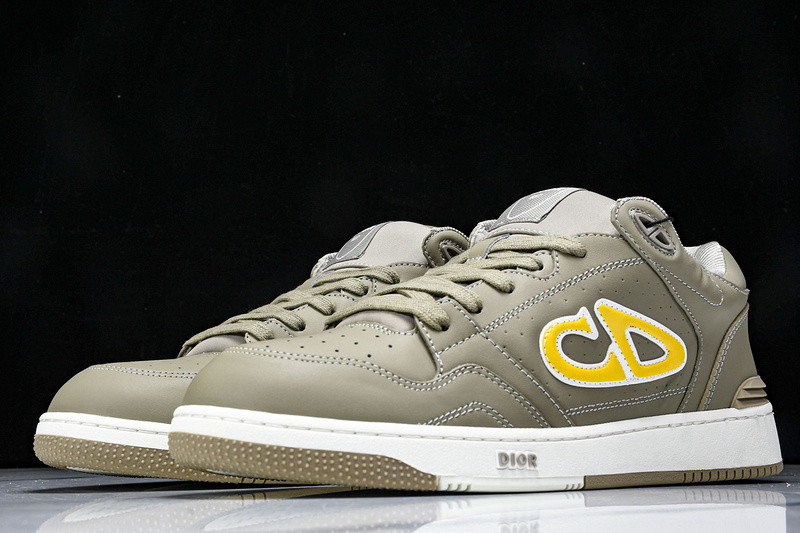 D10r b57 sneaker