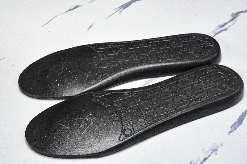D10r b57 sneaker