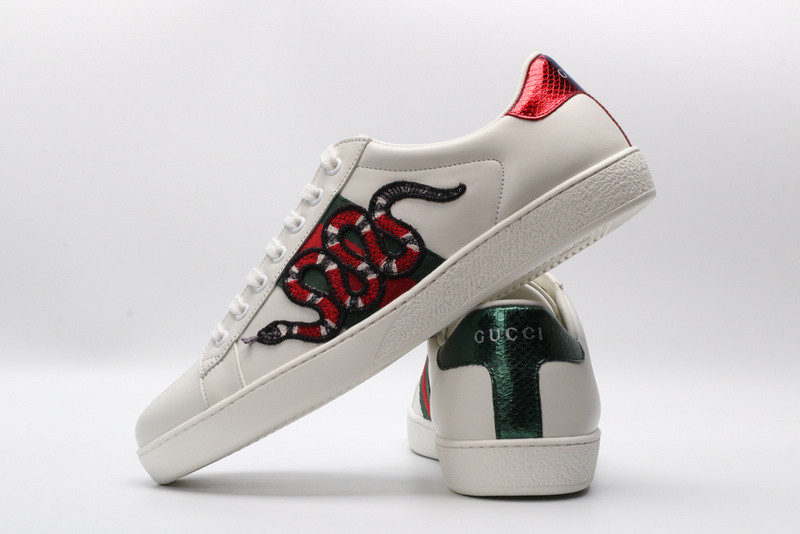 Gvc*1 ace embroidered low-top sneaker white with snake