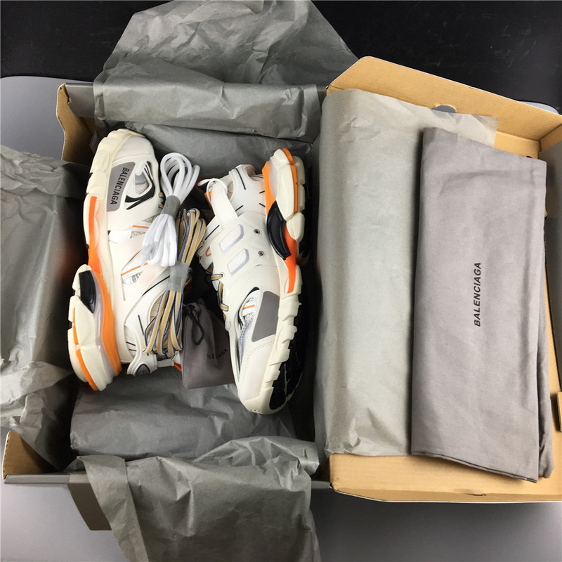Ba1en*iaga 3.0 track trainer orange white with led