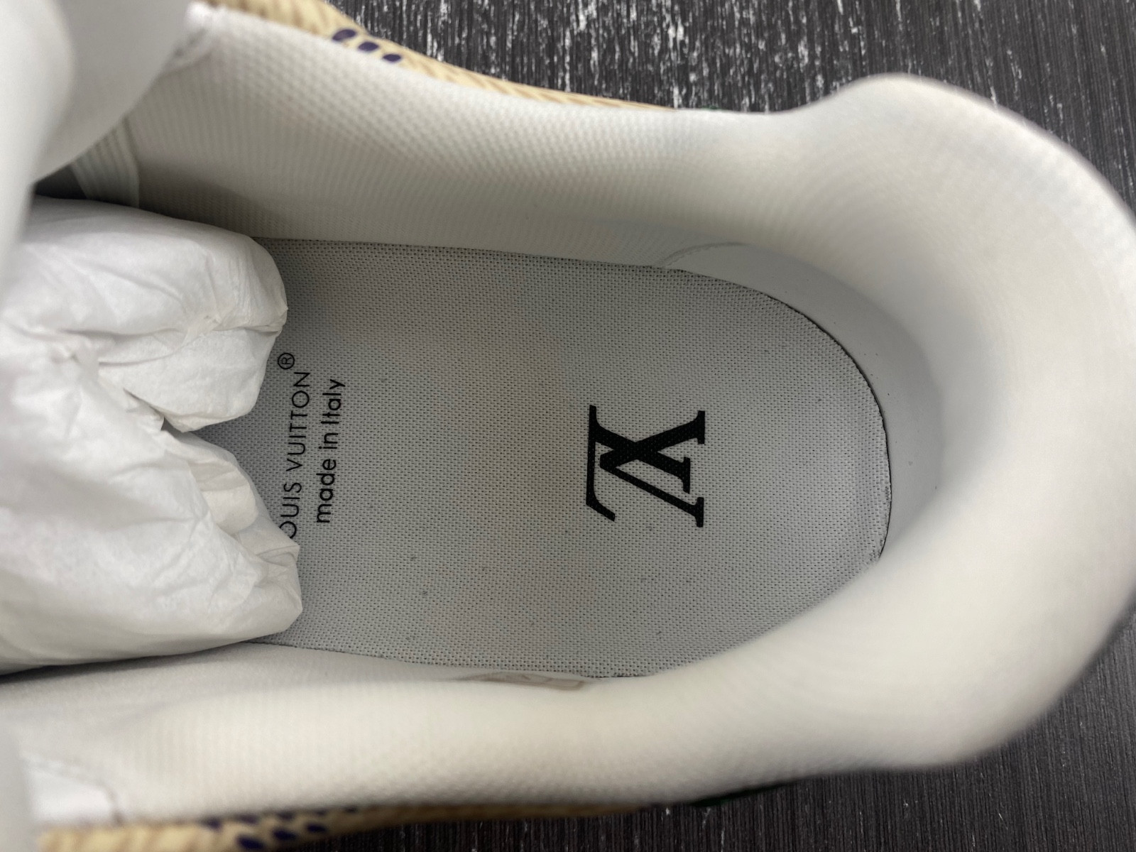 lwe sneaker