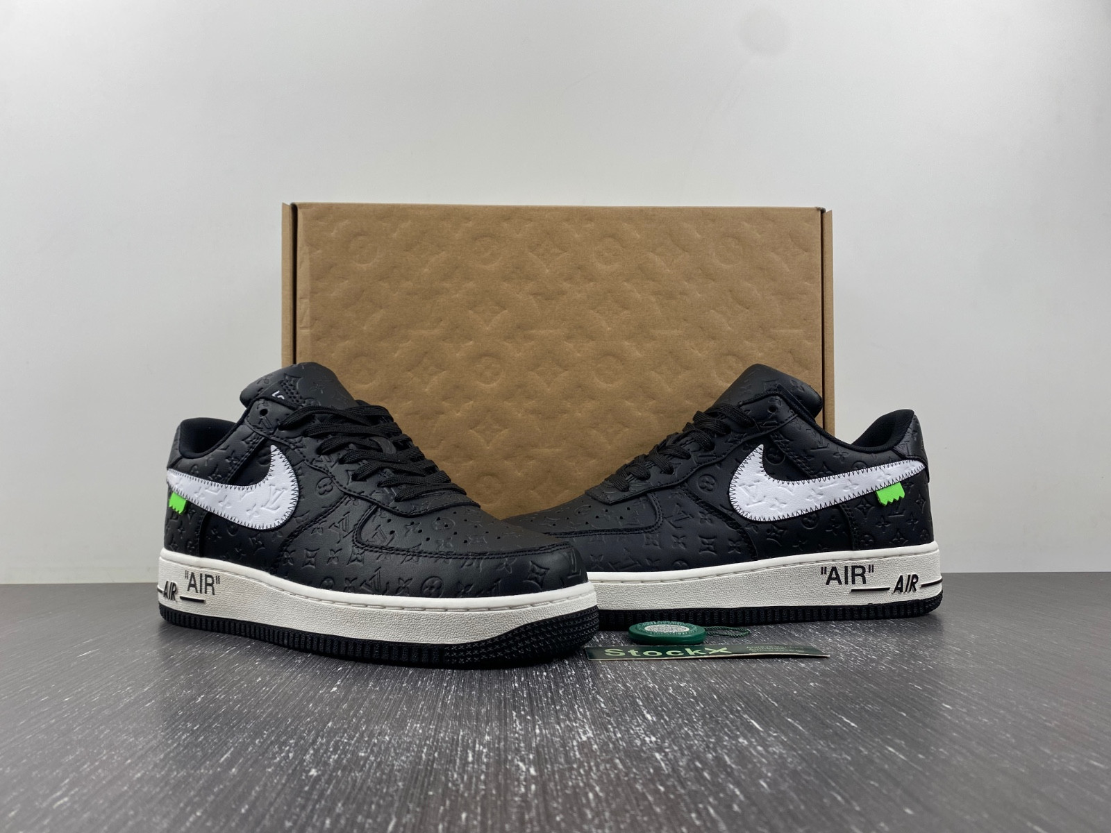 lwe sneaker