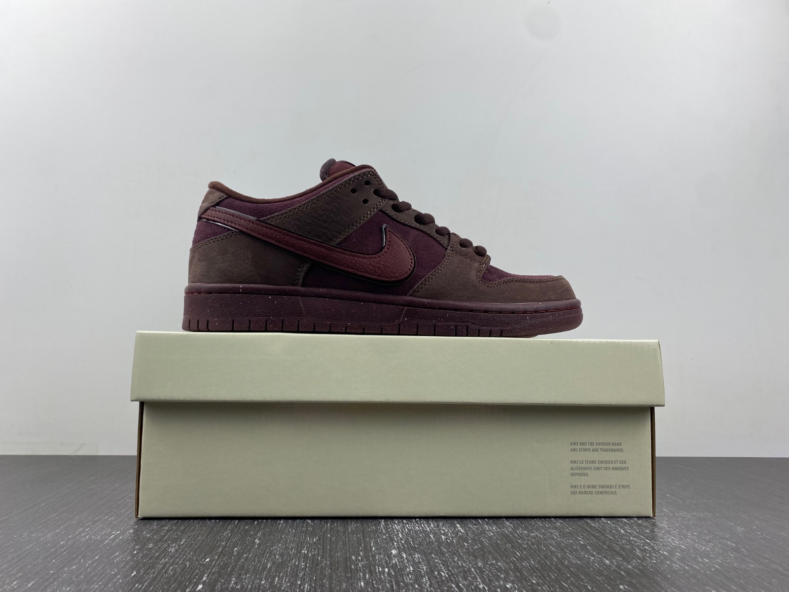 nike sb dunk low valentine