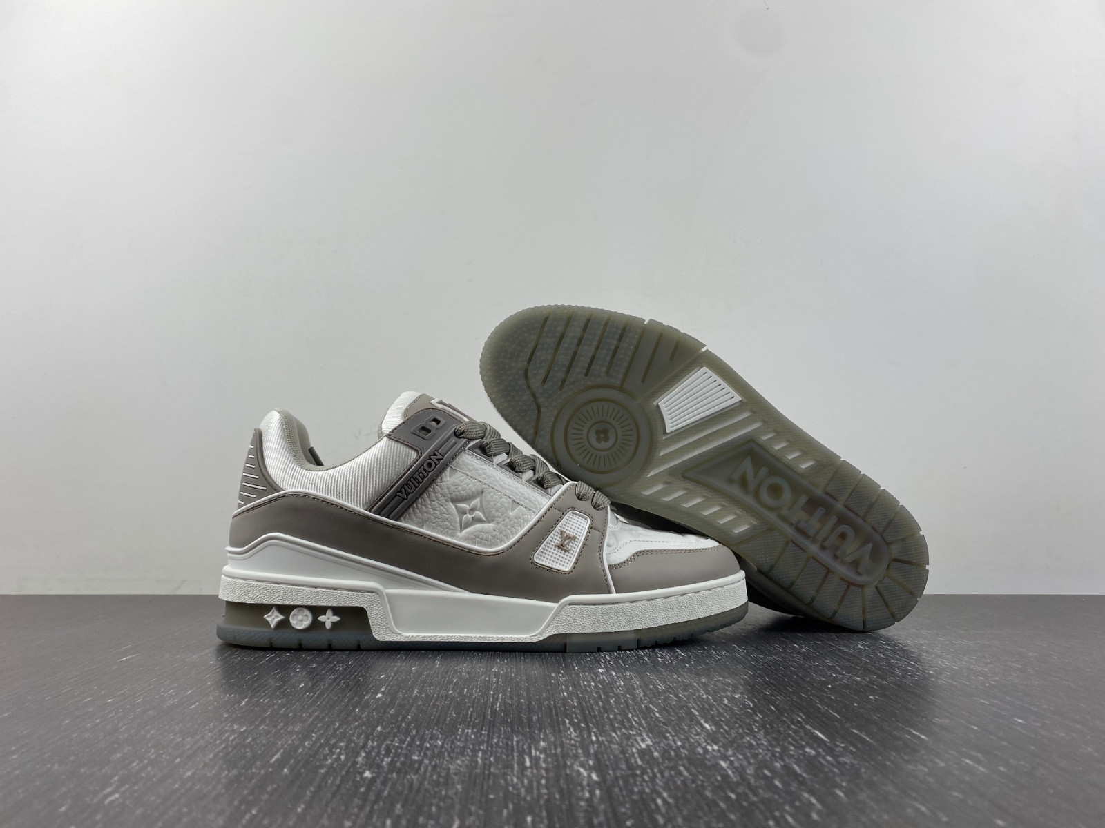 lwe sneaker