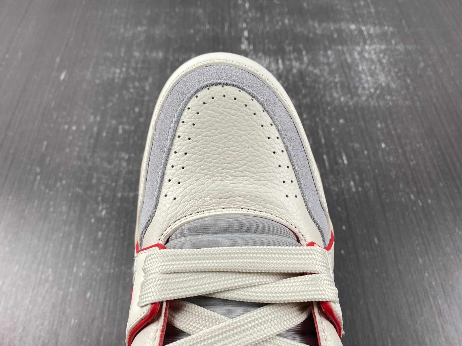 lwe sneaker