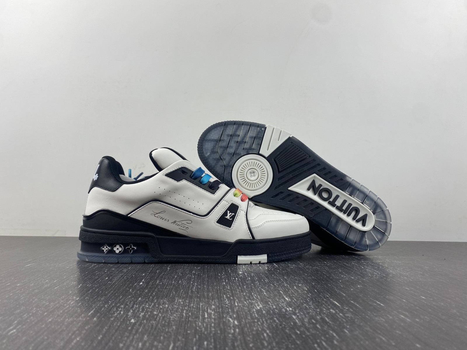 lwe sneaker