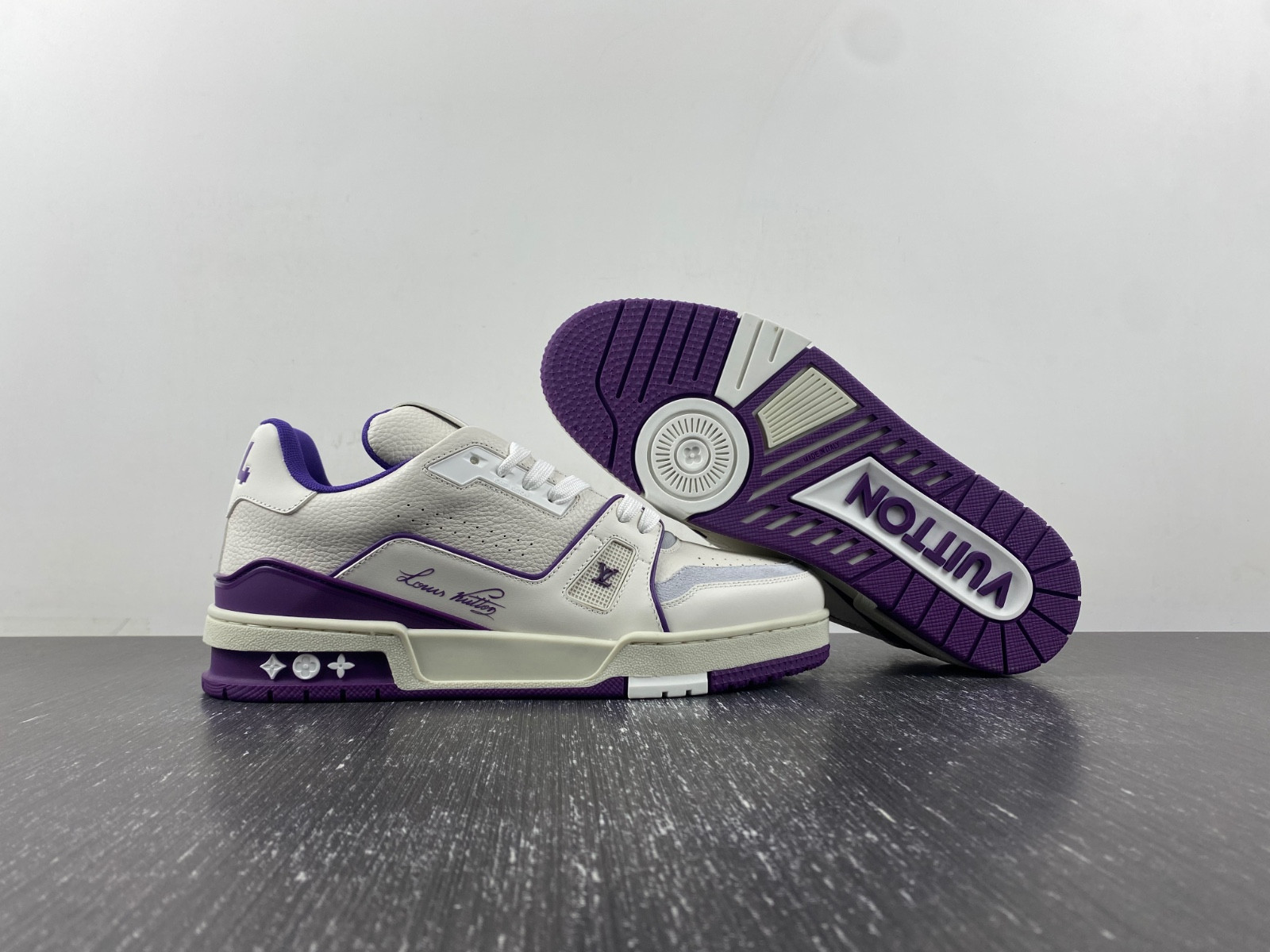 lwe sneaker