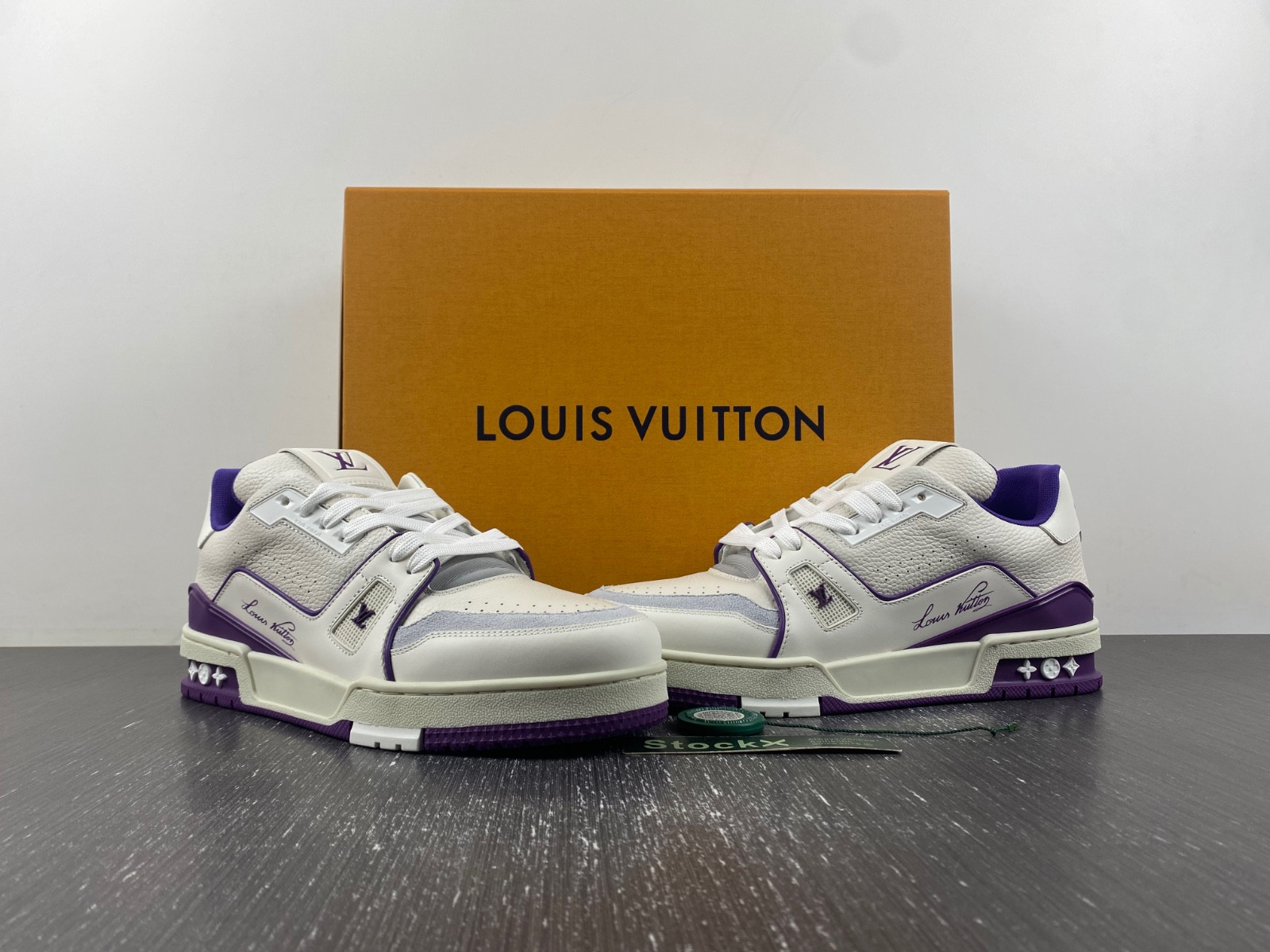 lwe sneaker