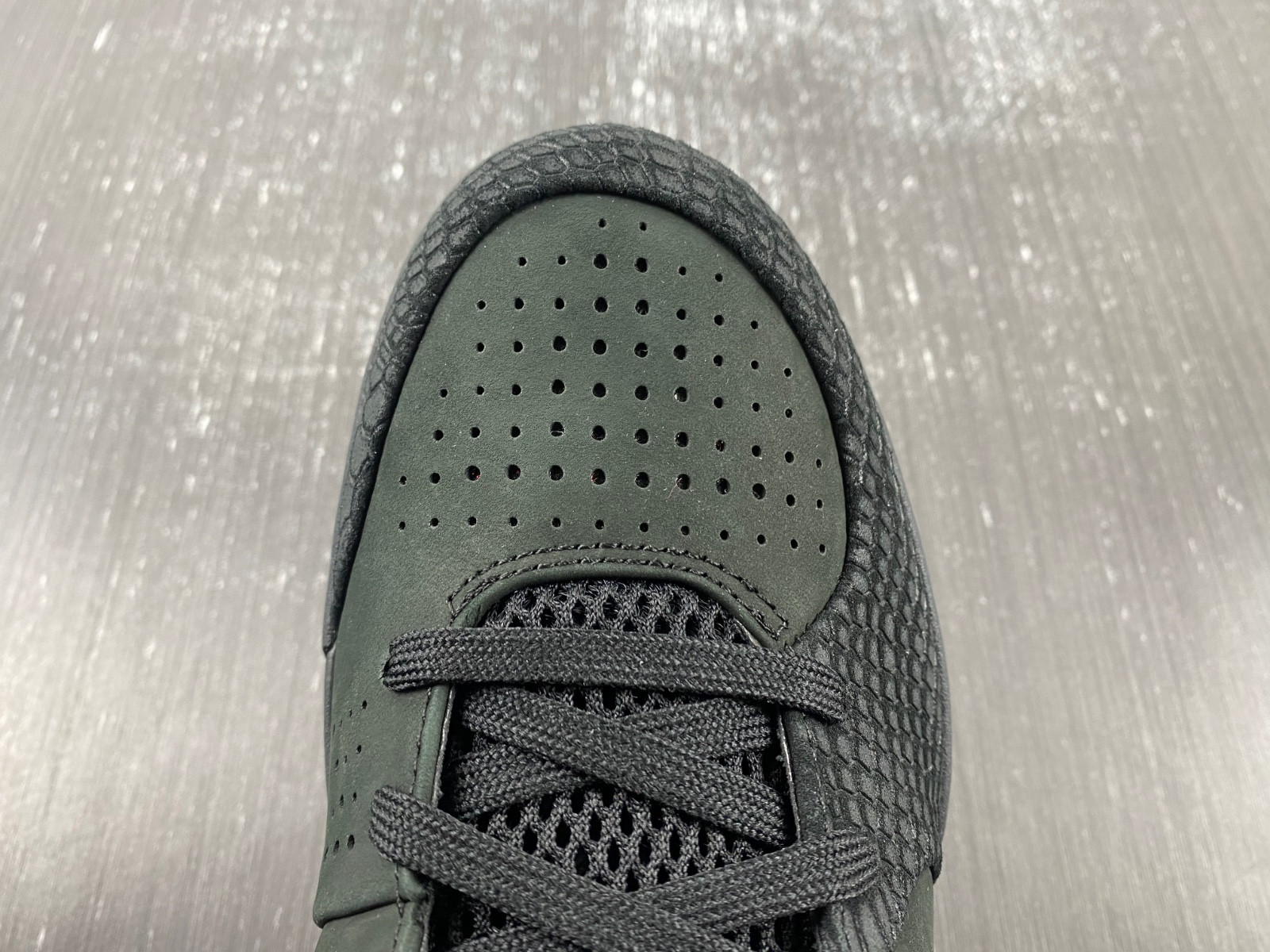 nike kobe 4 protro black university gold fq3544-001