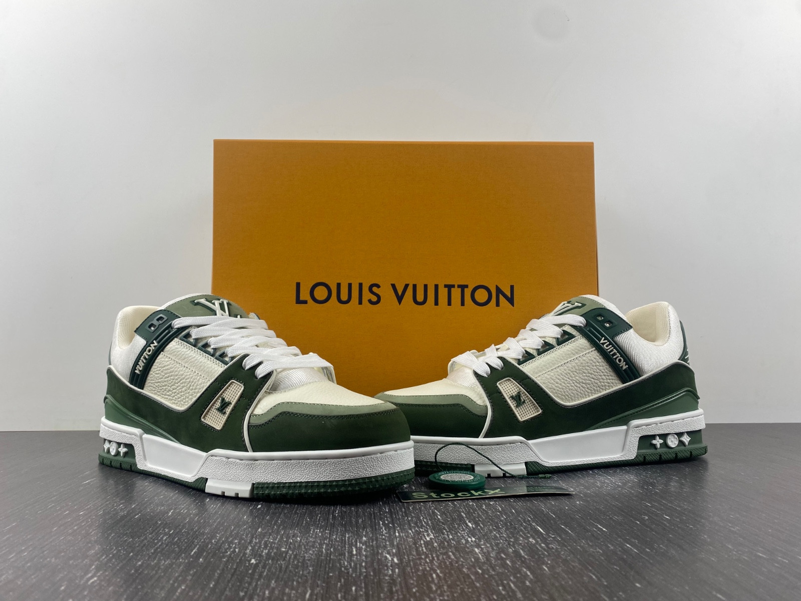 lwe sneaker