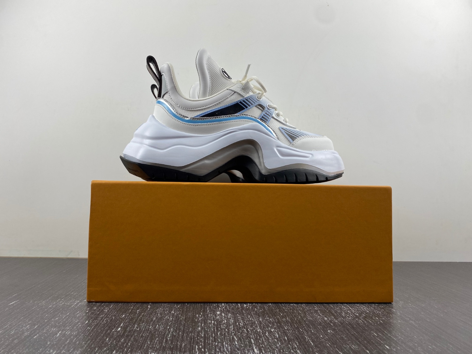 lwe archlight sneakers