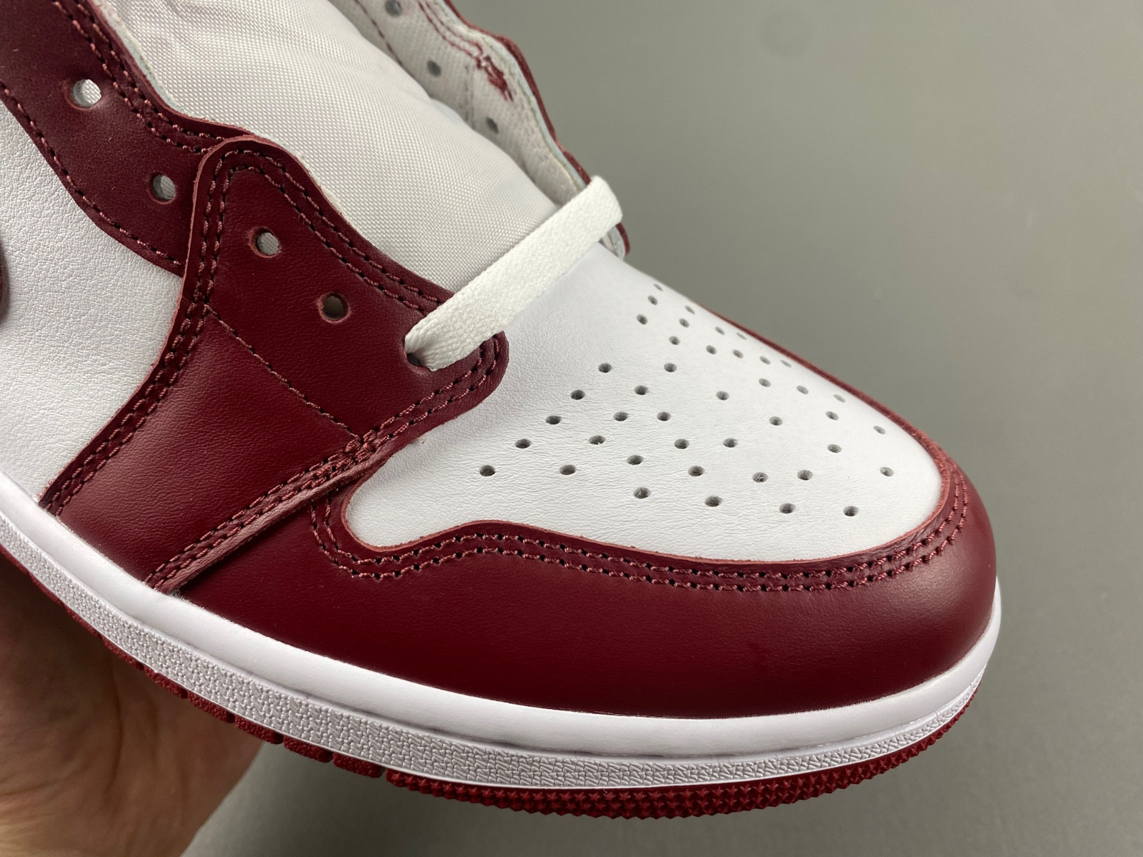 air jordan 1 high og team red dz5485-160