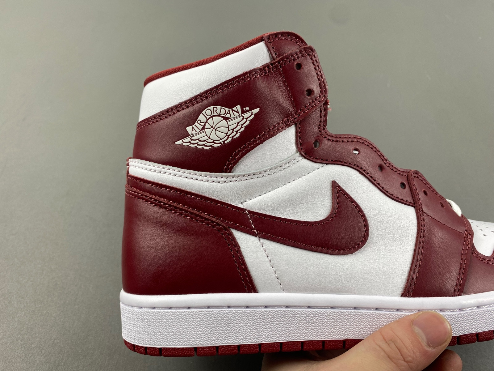 air jordan 1 high og team red dz5485-160