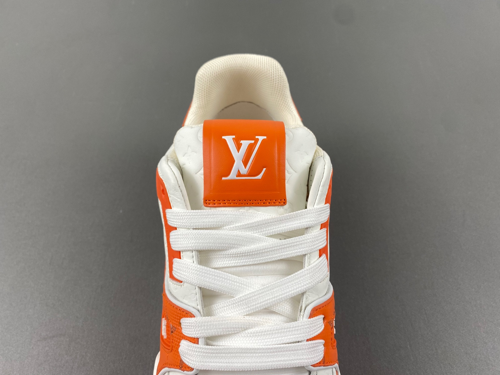 lwe sneaker
