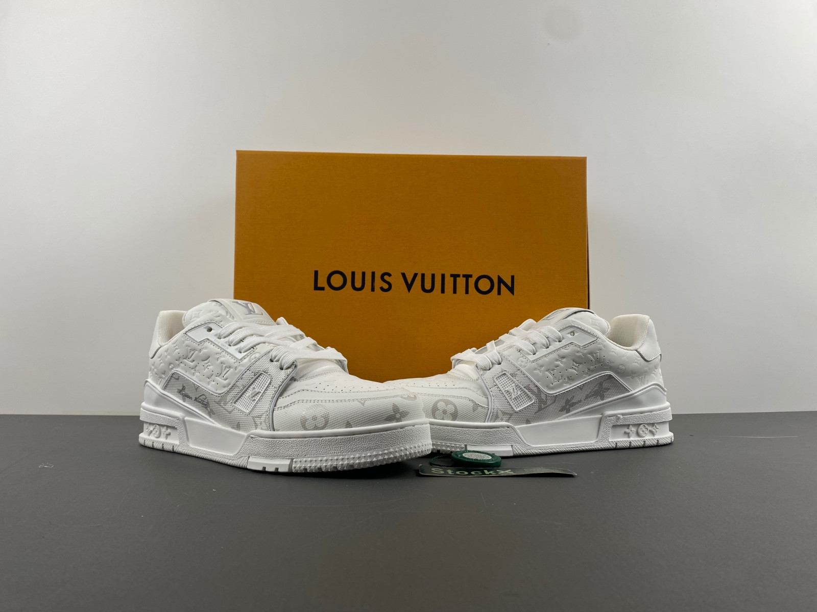 lwe sneaker