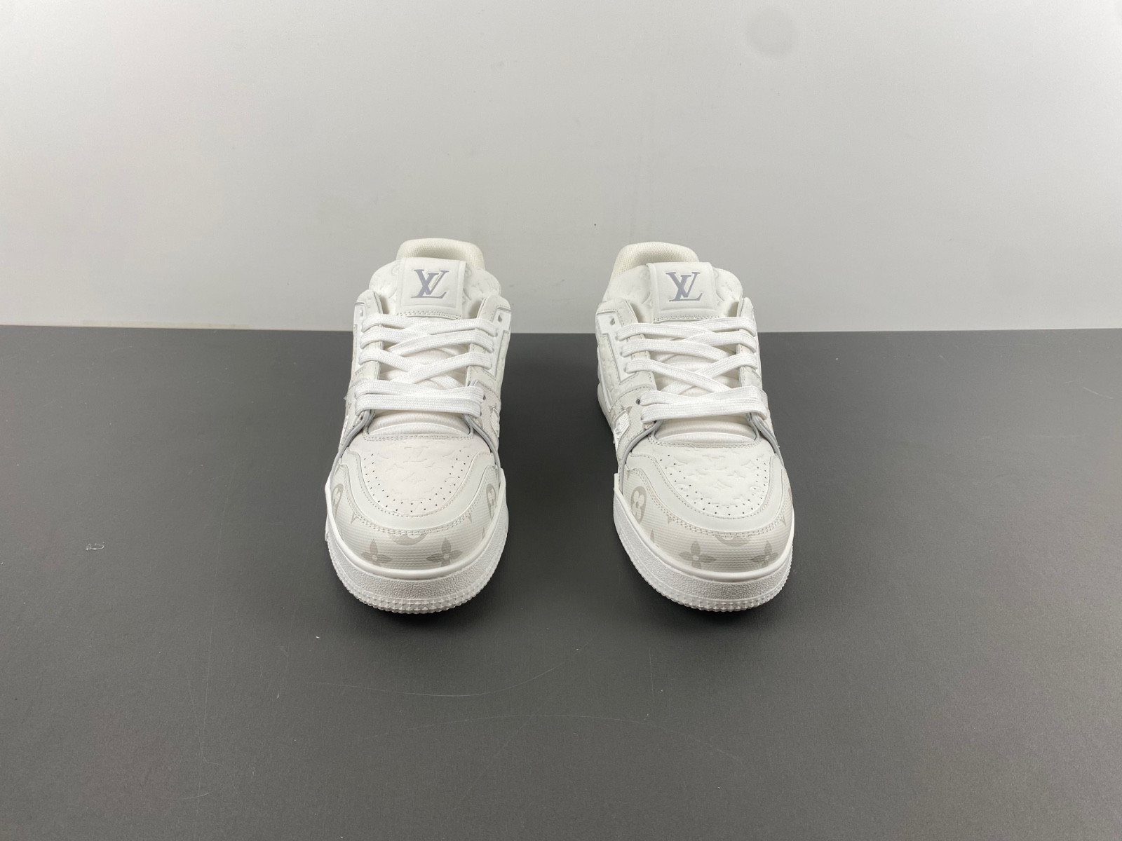 lwe sneaker
