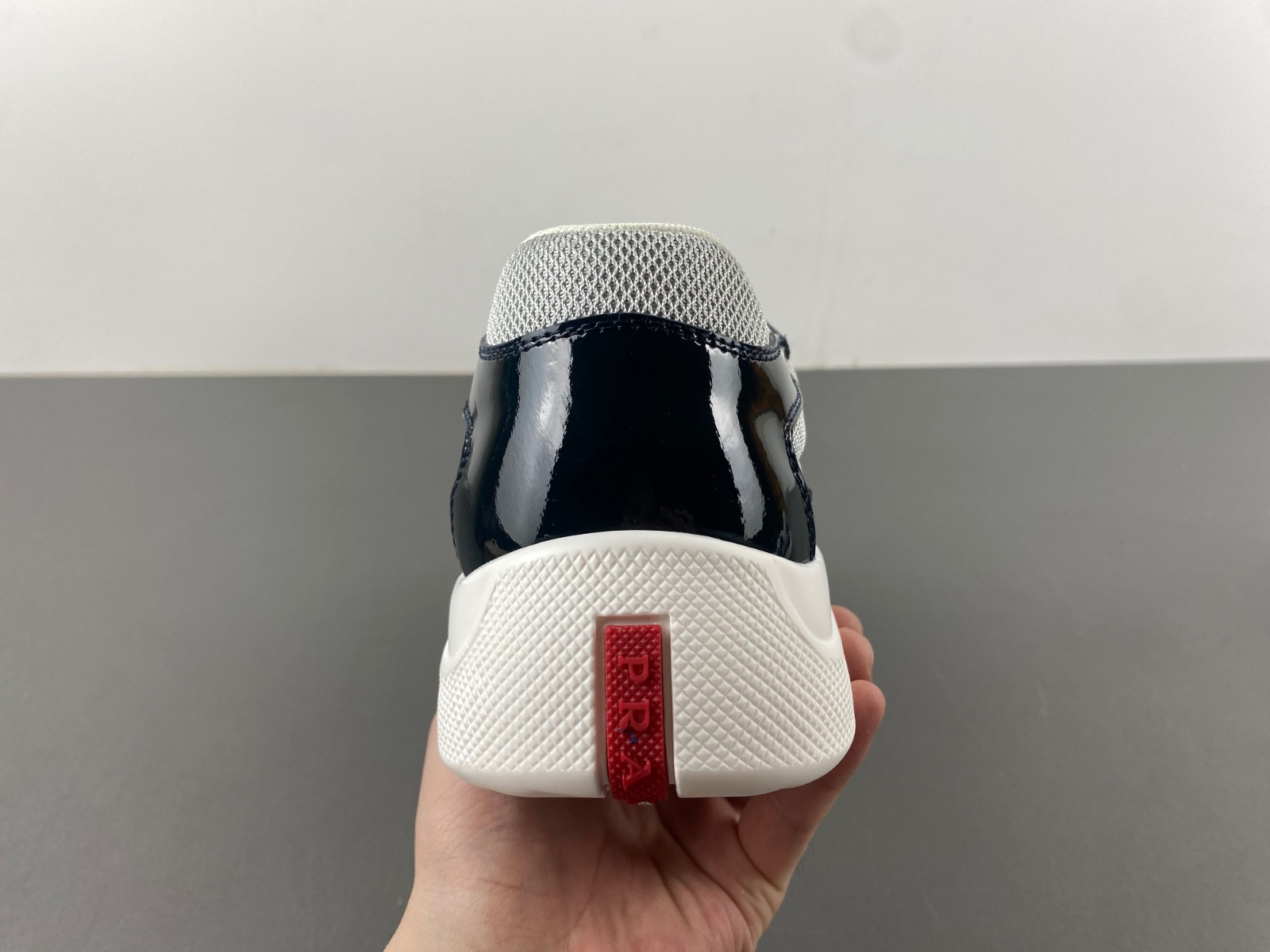 pra sneaker