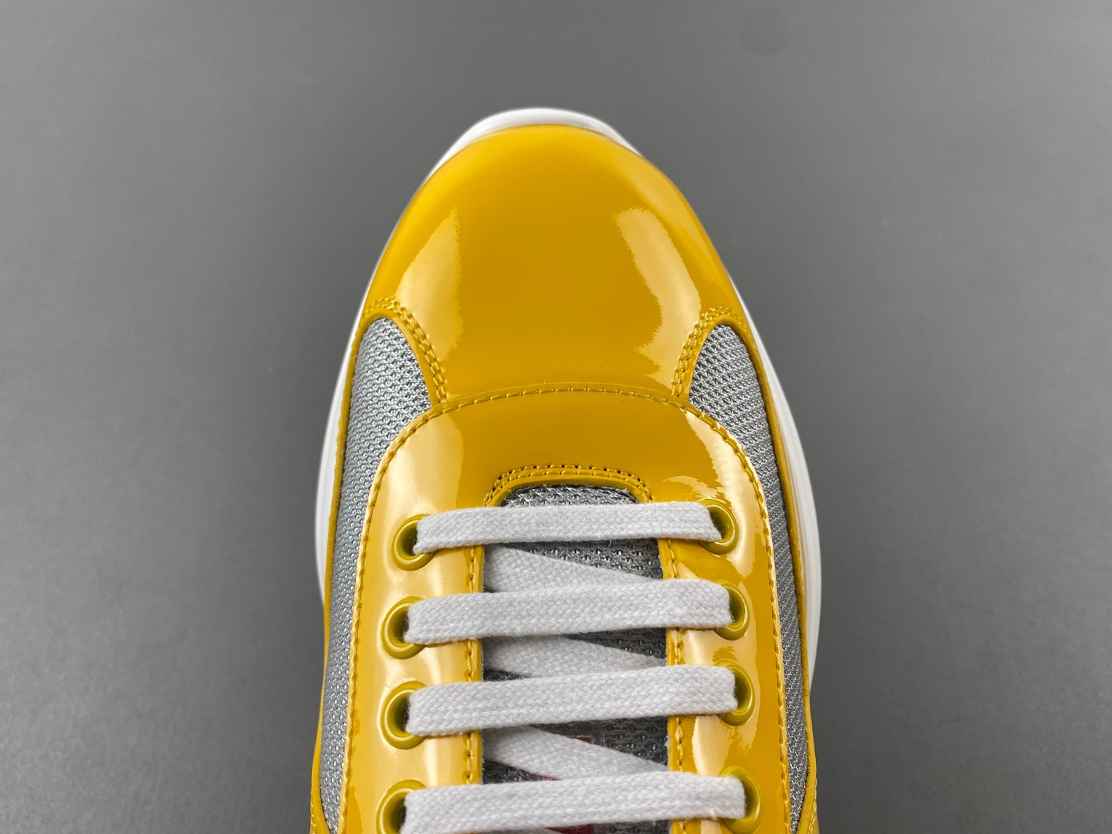 pra sneaker