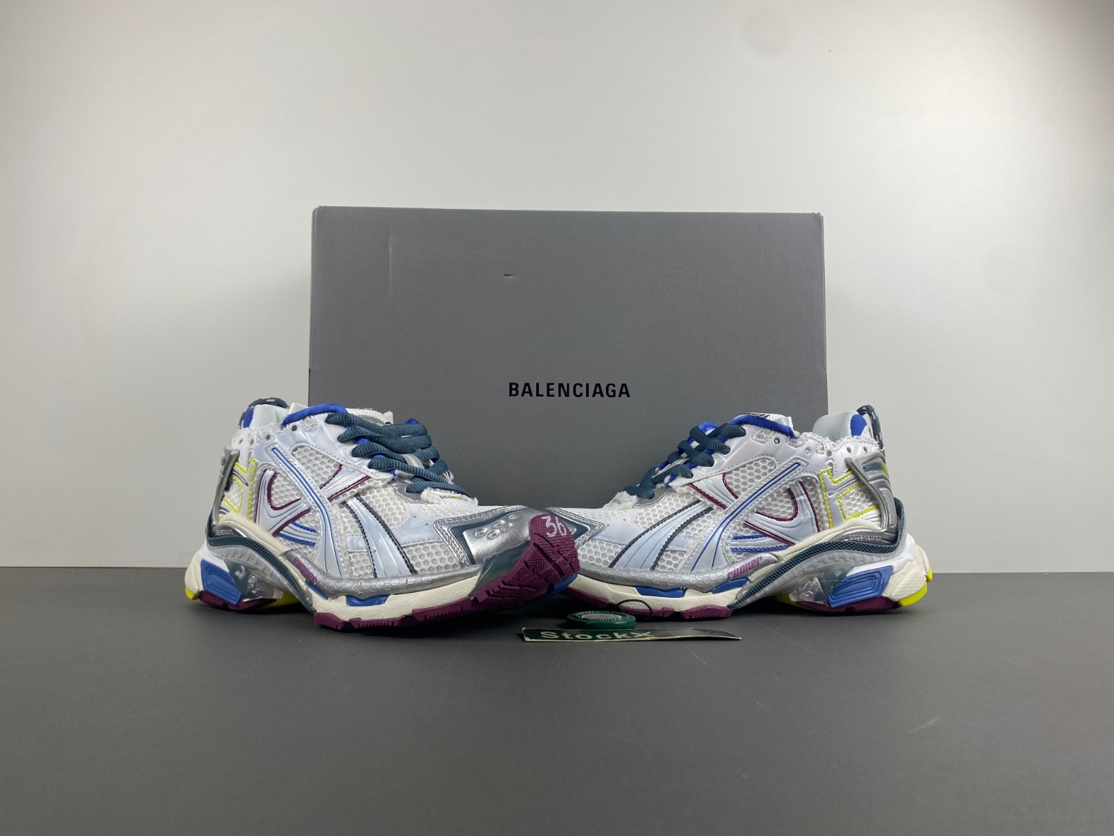 Ba*len*cia*ga runner sneaker in white