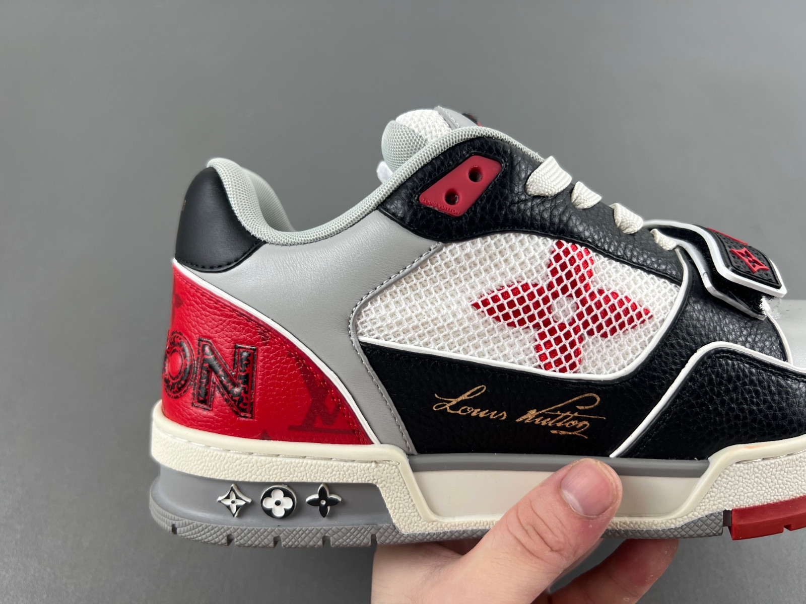 lwe sneaker