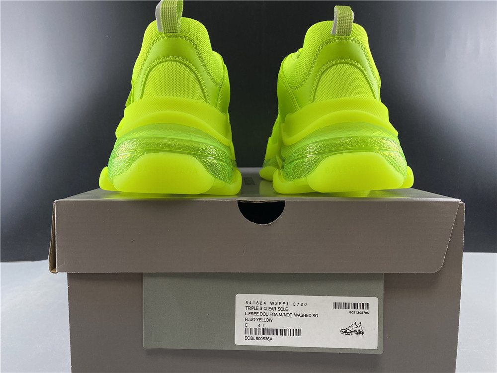Ba*len*cia*ga triple s