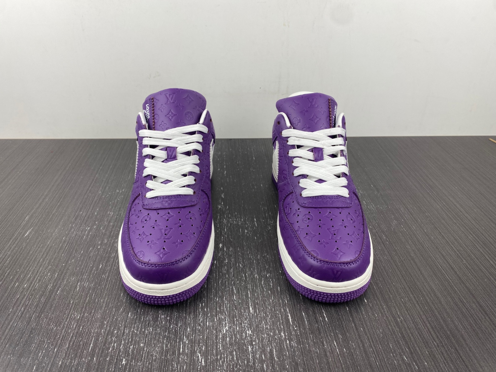 lwe sneaker