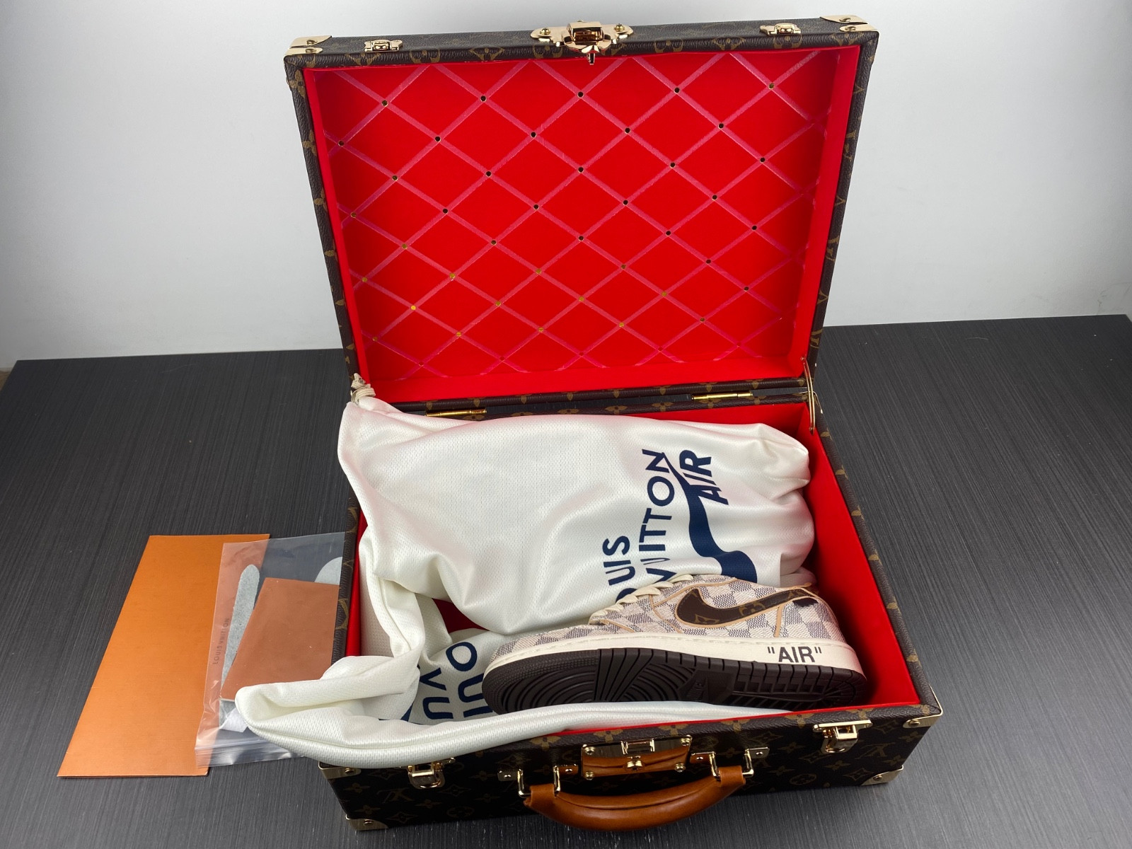 lwe sneaker