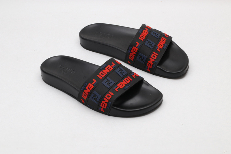F**di slides all black