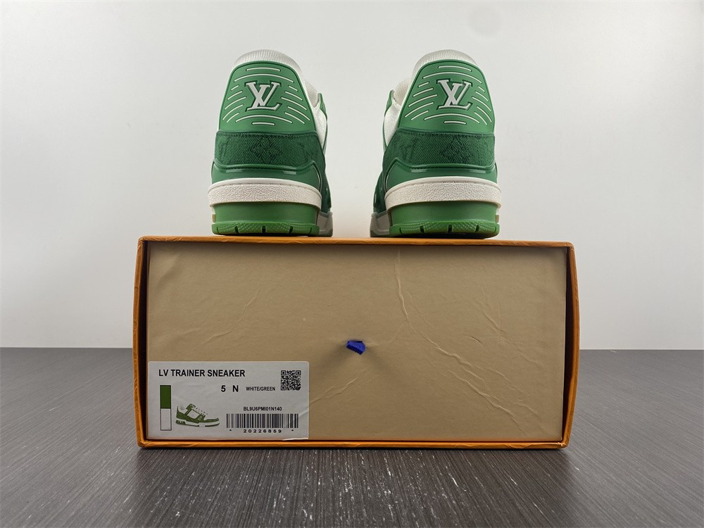 lwe sneaker