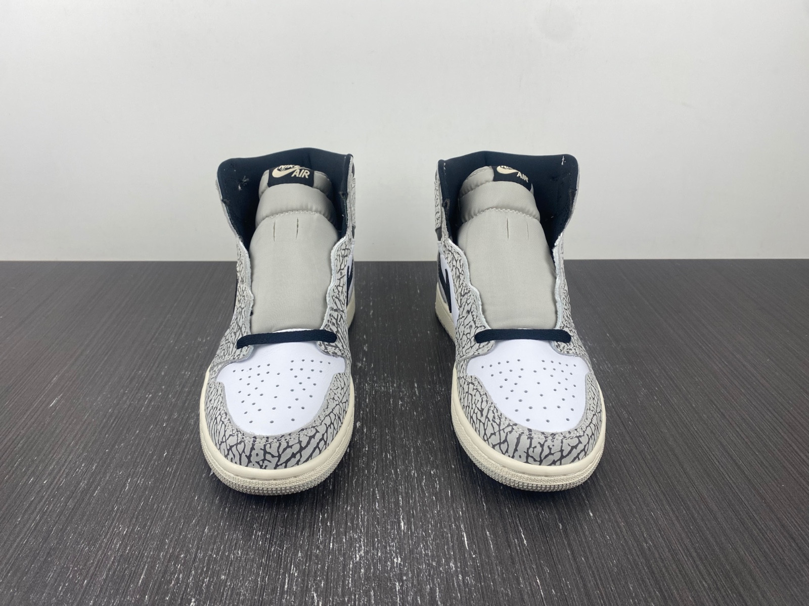 air jordan 1 white cement dz5485-052