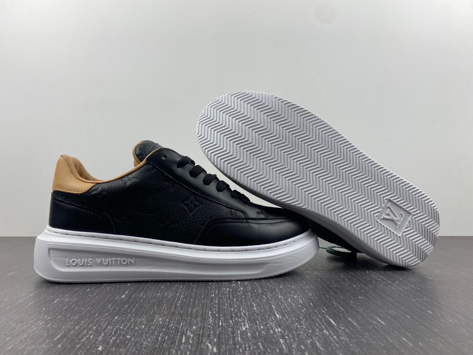 lwe sneaker