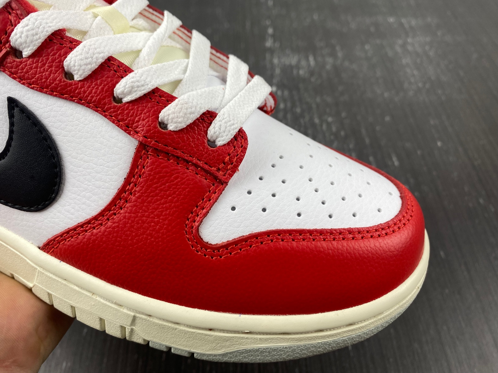 nike dunk low chicago split dz2536-600