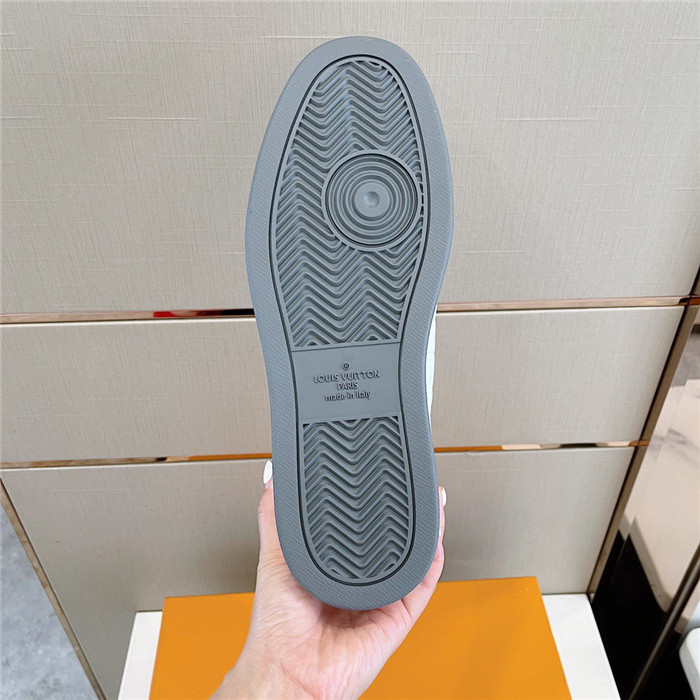 lwe sneaker