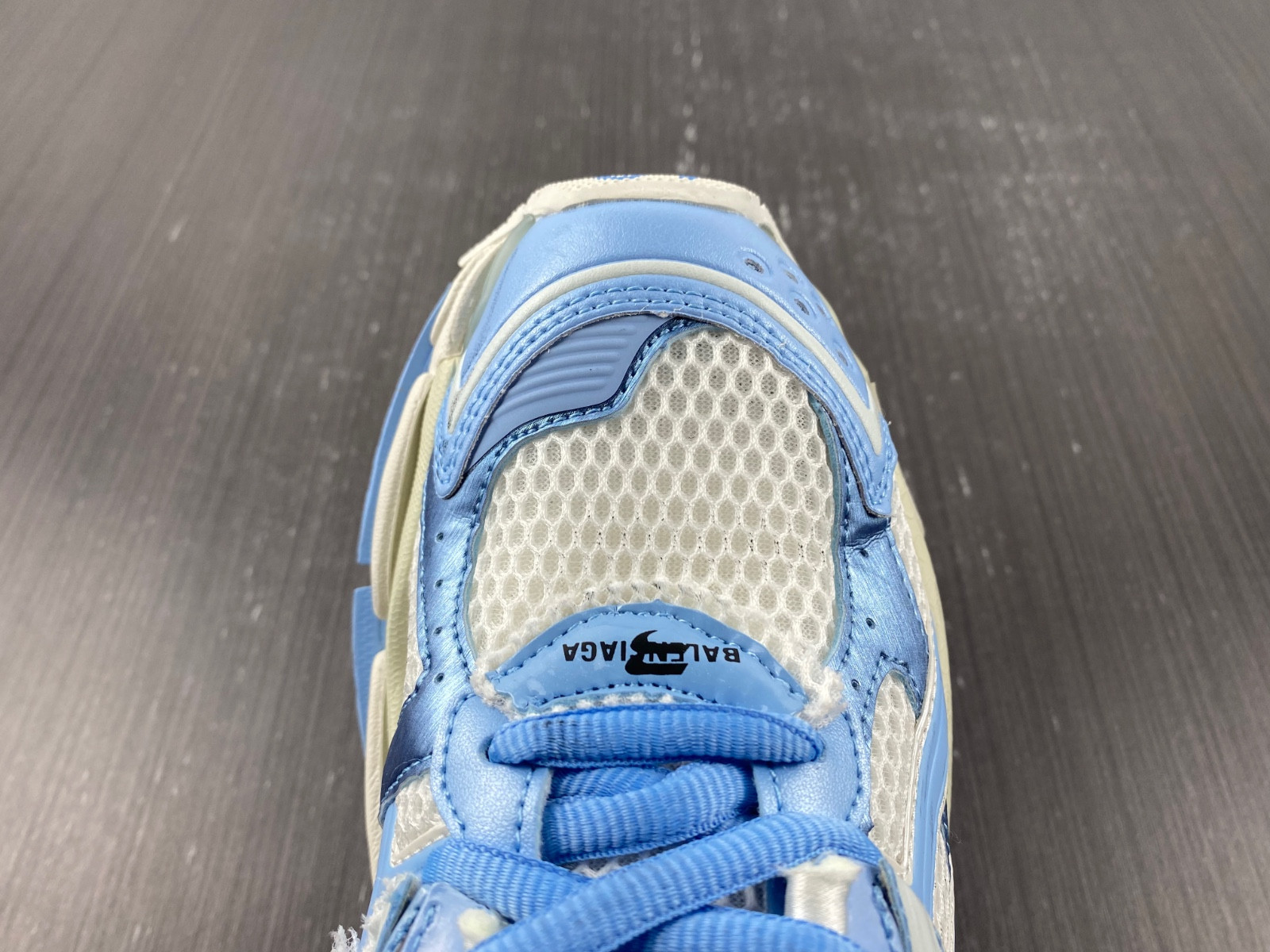 Ba*len*cia*ga runner sneaker