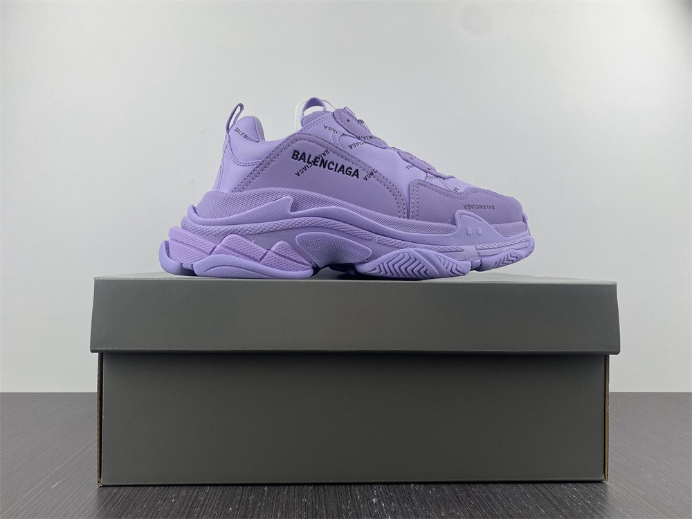 Ba*len*cia*ga triple s