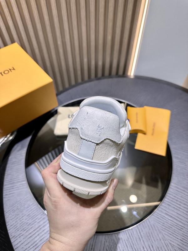 lwe sneaker