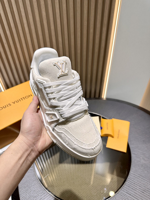 lwe sneaker