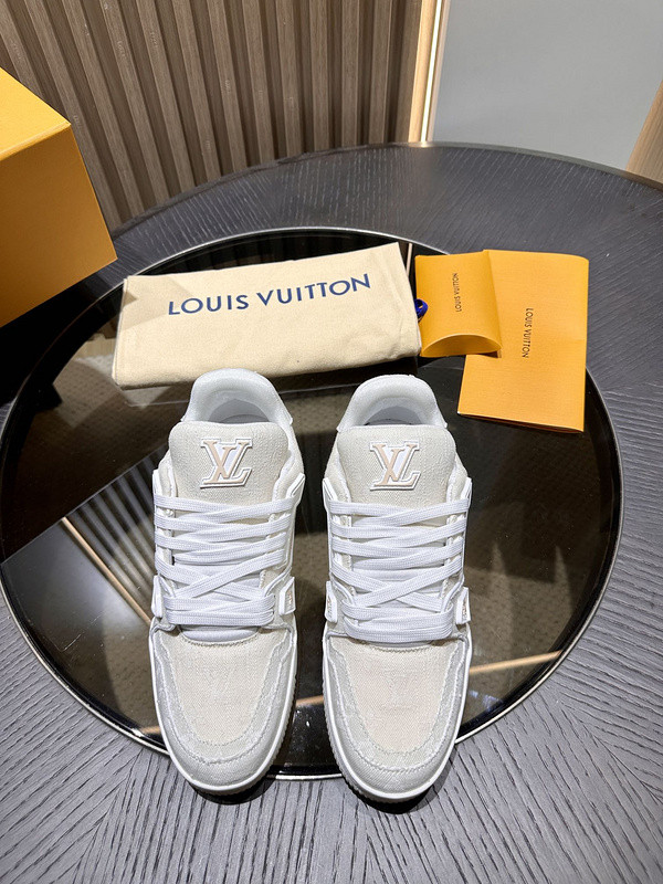 lwe sneaker