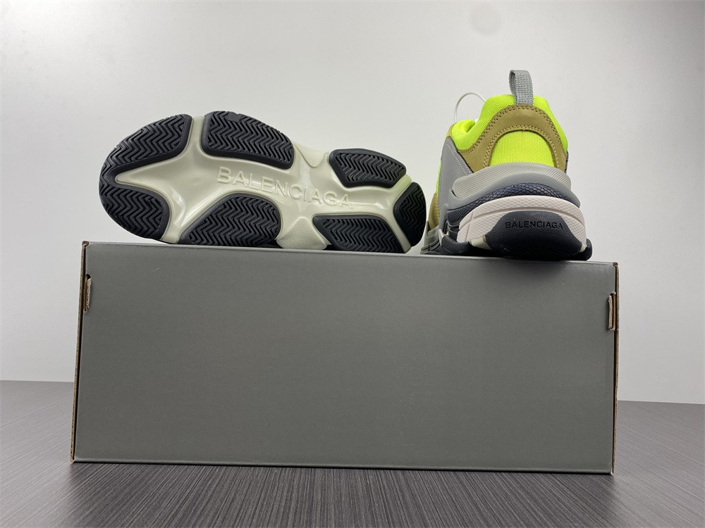 Ba*len*cia*ga triple s green grey 1.0 sneaker
