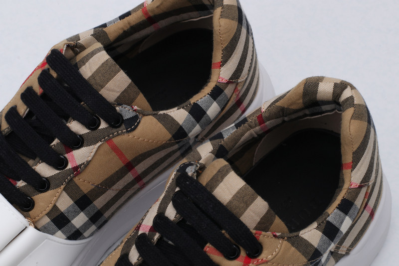 bubery sneakers