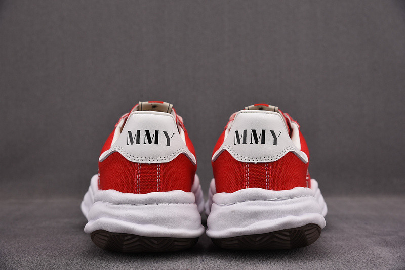 mmy sneaker 009